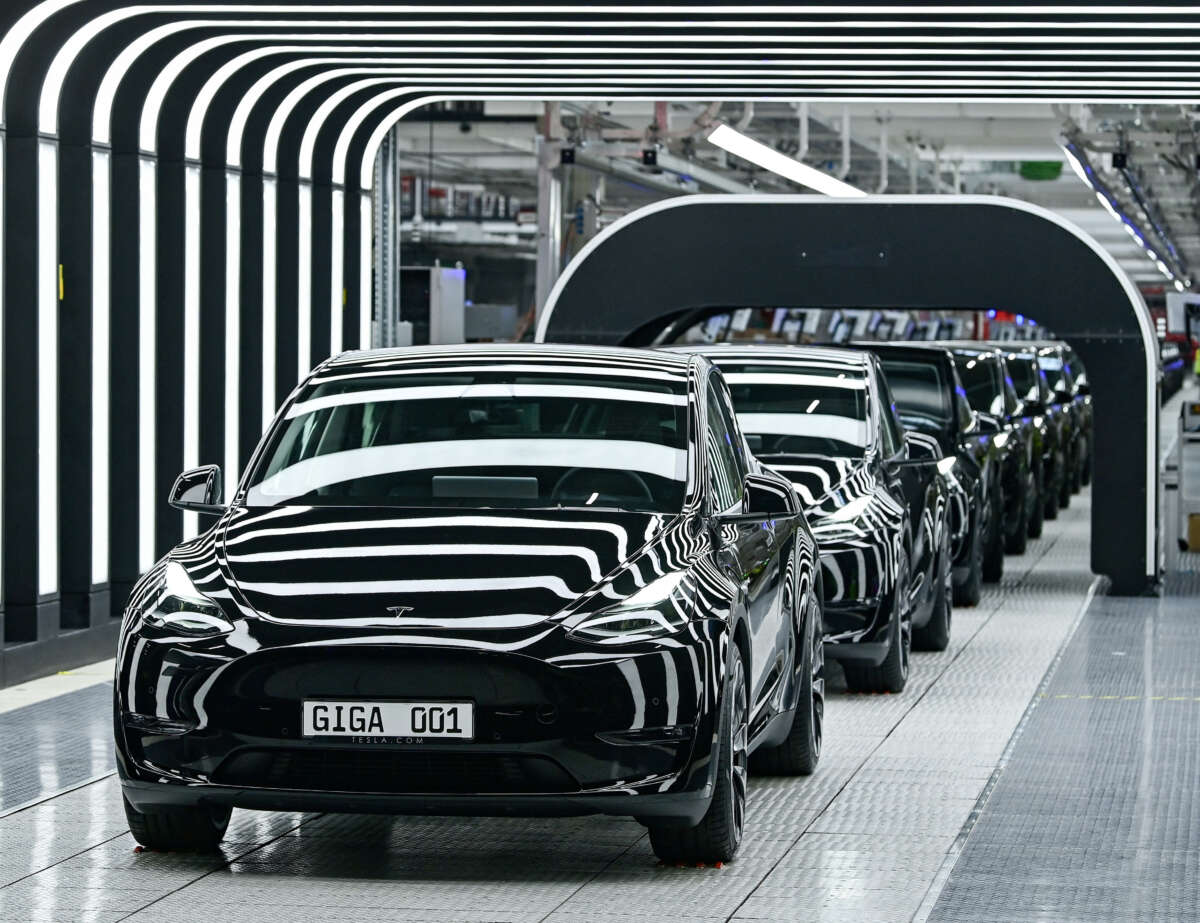 Tesla&#8217;s logistical challenges overshadow record deliveries