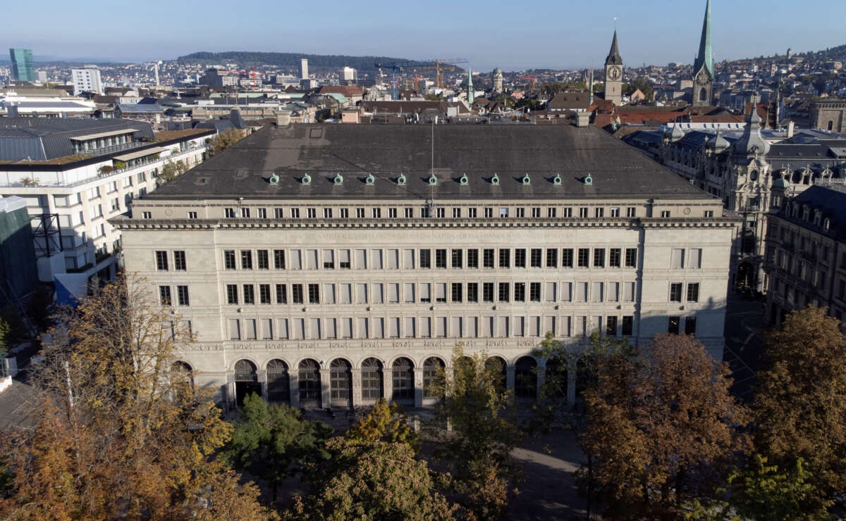 Swiss forex reserves down in September