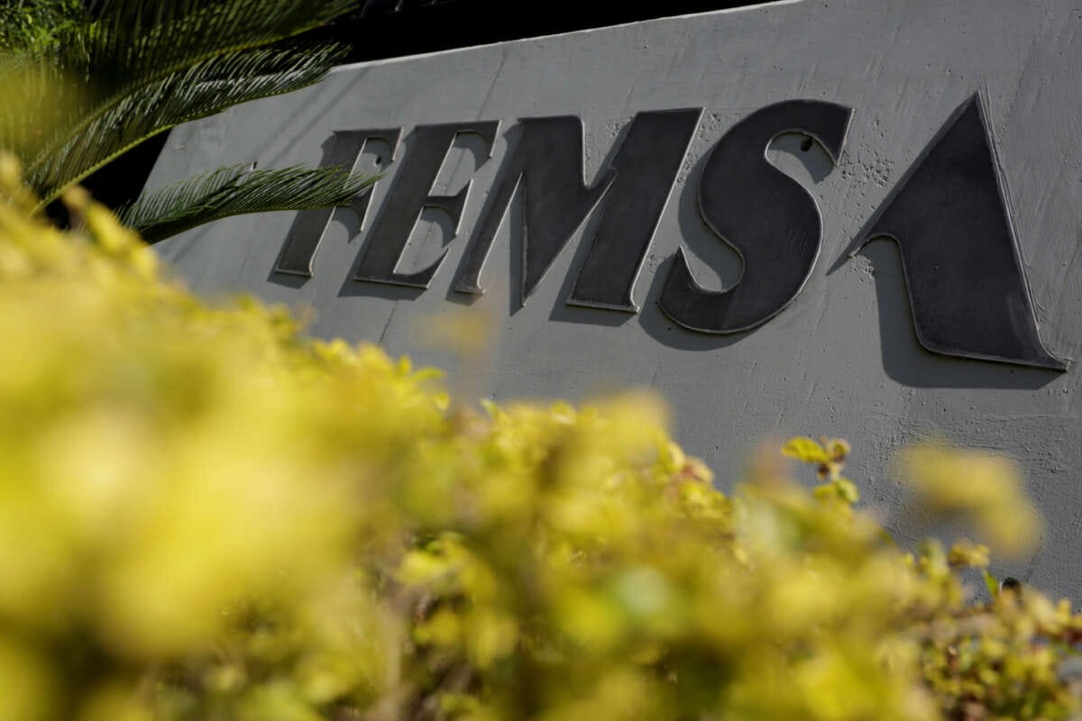 Mexico&#8217;s FEMSA launches second 3 billion euro sale of Heineken shares