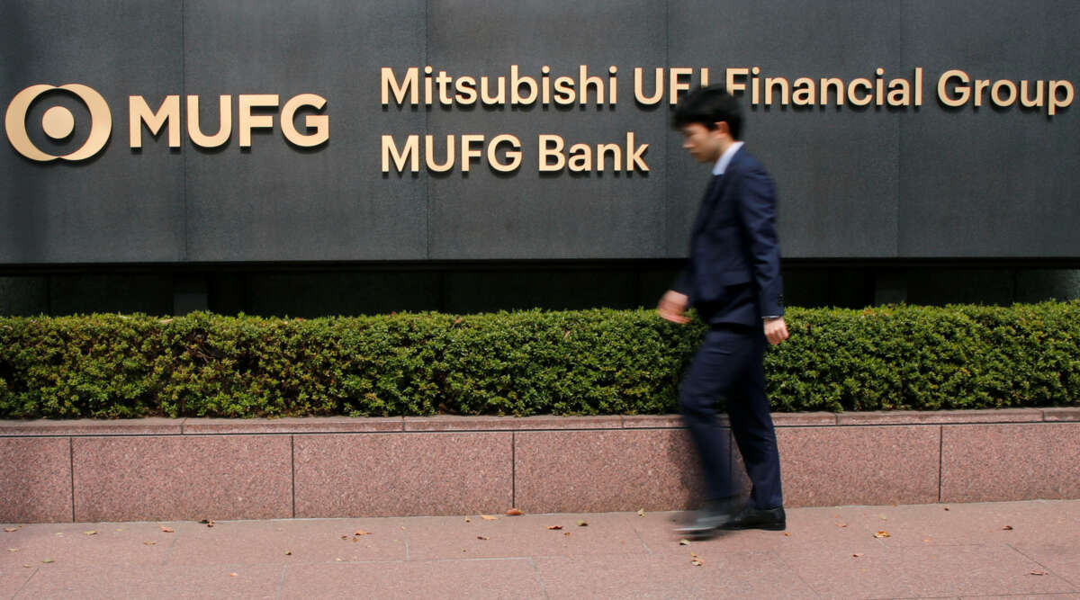 Japanese investors plan to sue MUFG unit over Credit Suisse bonds &#8211; Nikkei