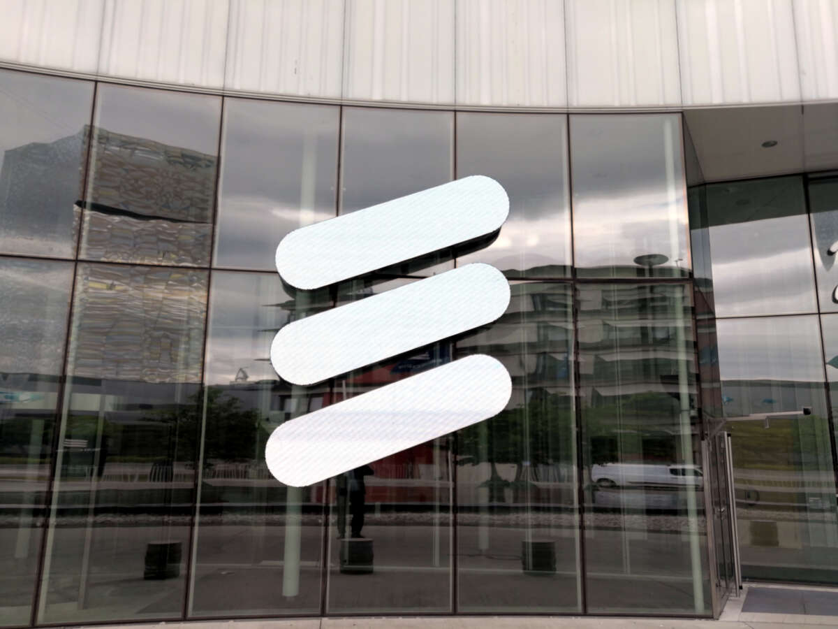 Intel, Ericsson to work together on custom 5G chip
