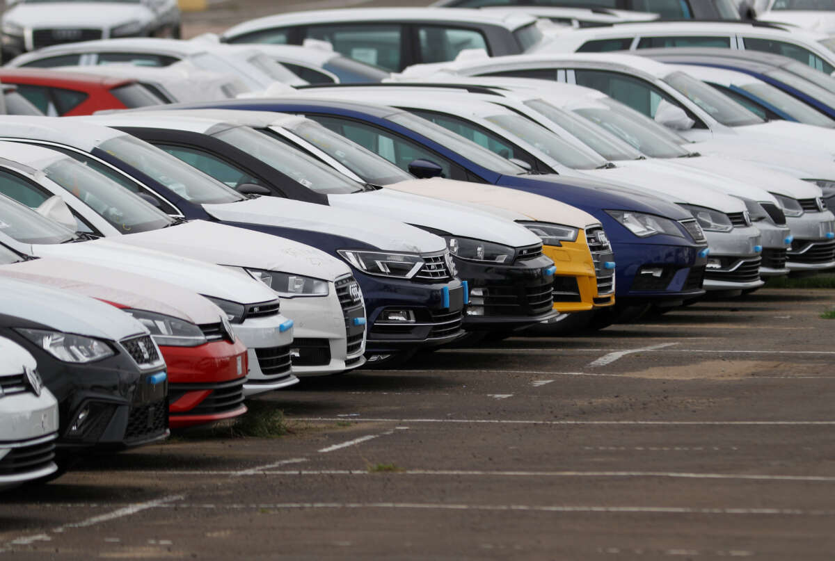 UK&#8217;s July new car sales up more than 25%- SMMT