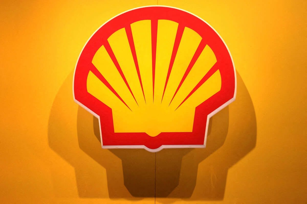 Exclusive-Shell, Trinidad weigh Venezuela&#8217;s natural gas investment demands