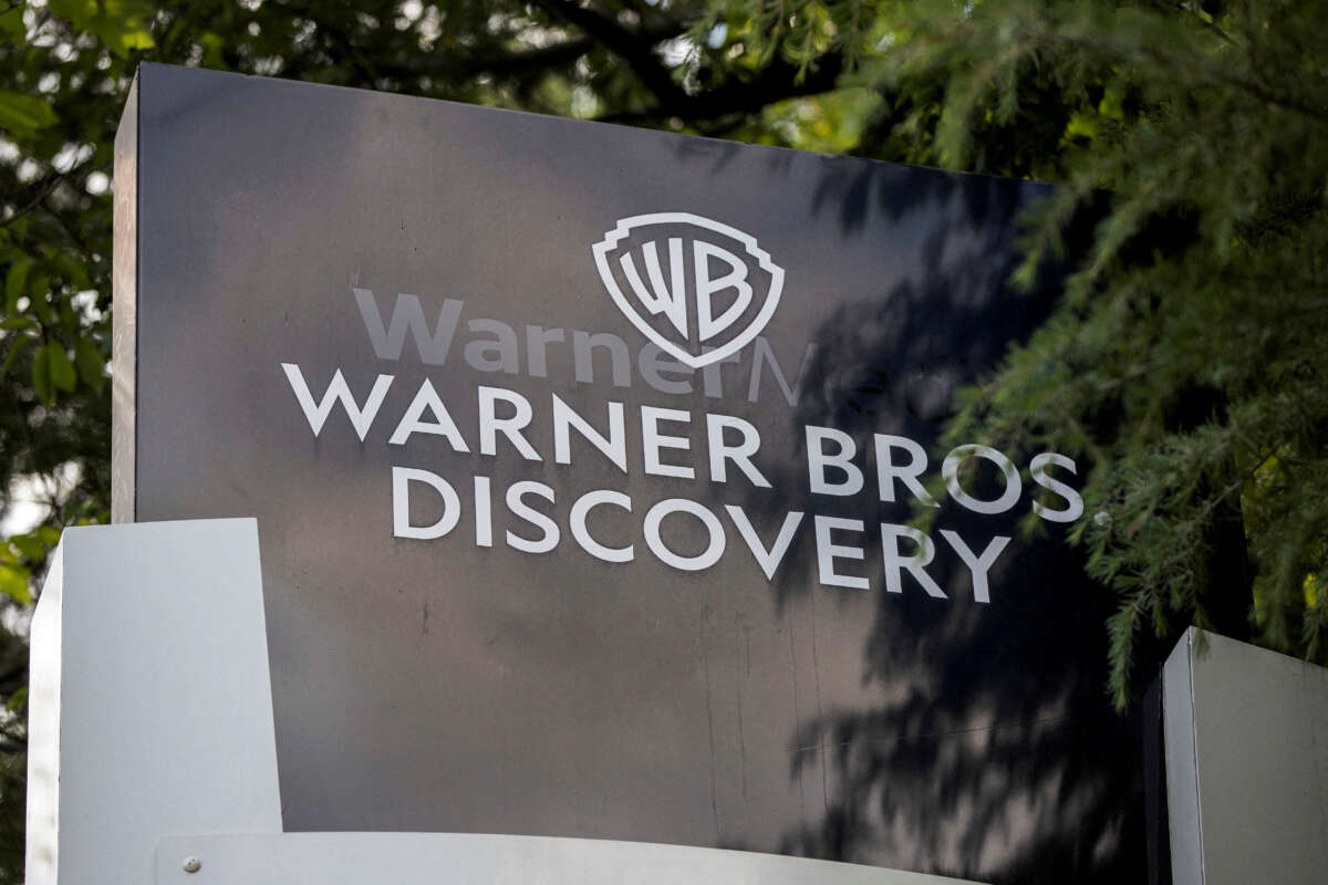 Warner Bros to expand British studios&#8217; production capacity by over 50%