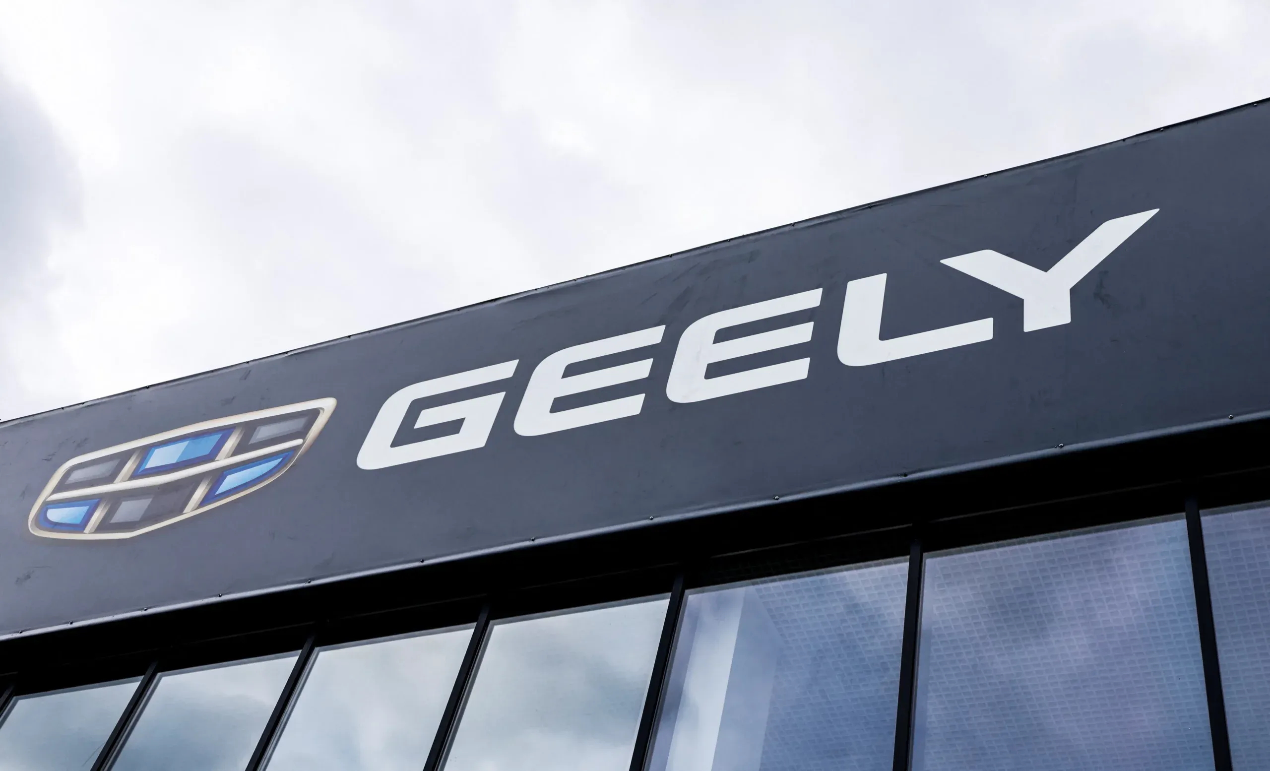 China&#8217;s Geely to launch hybrids with more fuel-efficient engines