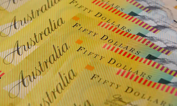 Aussie, kiwi dollars struggle on China&#8217;s rate cuts; dollar adrift