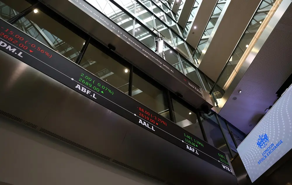 London&#8217;s FTSE 100 falls over 1% amid global stock slump