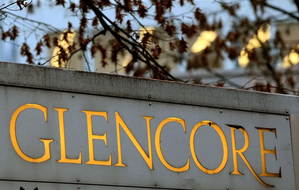 Glencore to keep coal assets and stick with London listing