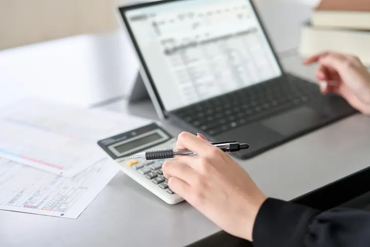 When does money buy love (in financial reporting)?