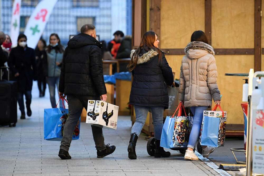 Should you tell customers how long they’ll be queuing for this holiday season?