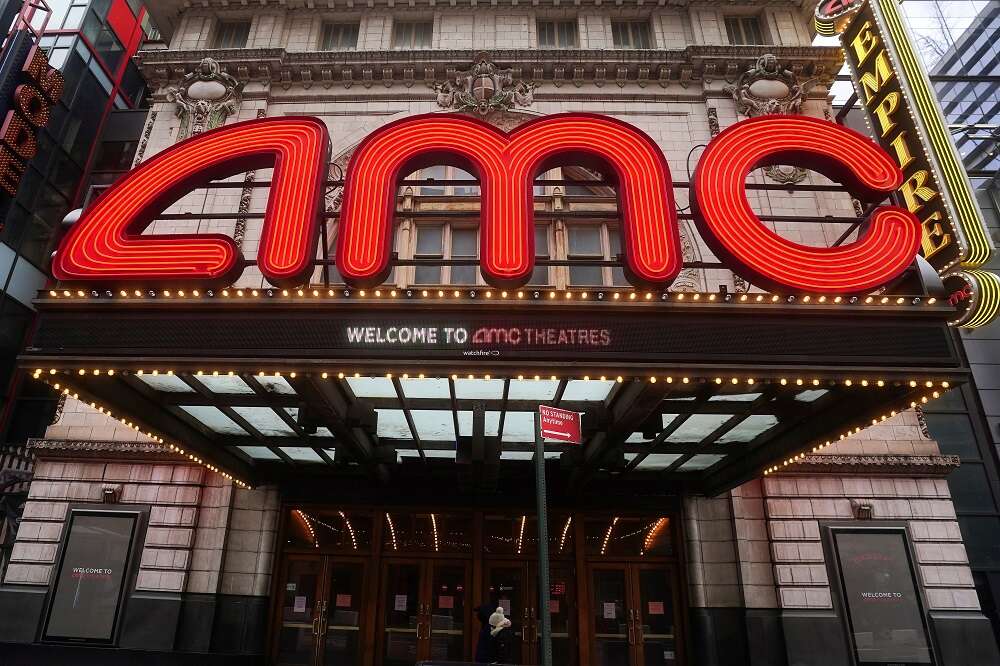 AMC falls after Cineworld&#8217;s bankruptcy warning on day &#8216;APE&#8217; starts trading