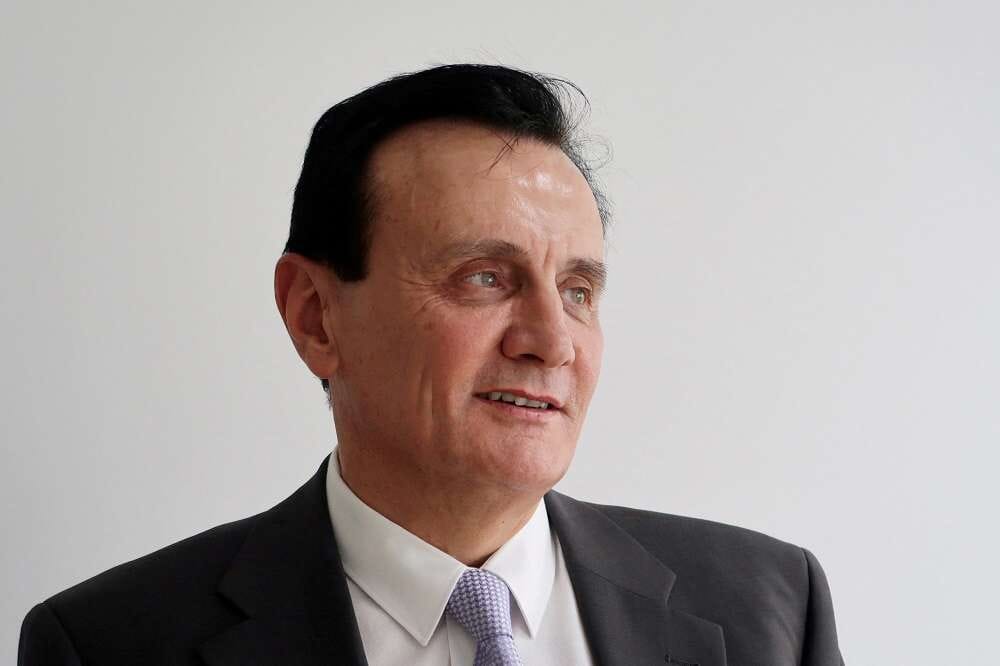 Exclusive &#8211; AstraZeneca on hunt for deals, but may not stay in vaccines