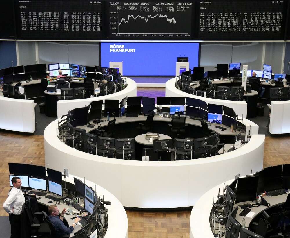 European recovery set to stall, outlook cautious &#8211; Reuters poll