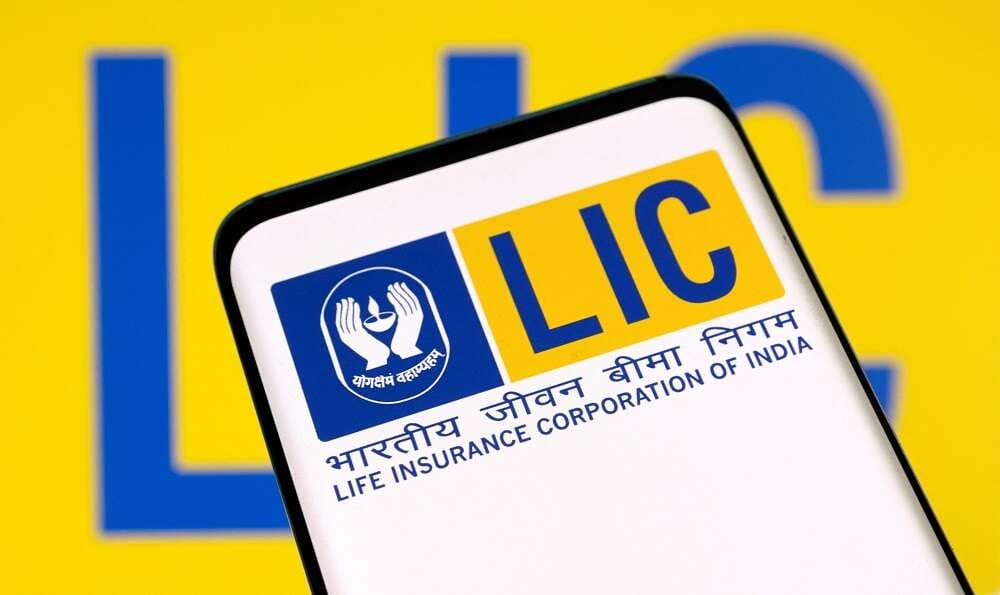 India&#8217;s $2.7 billion LIC IPO subscribed 67% on first day