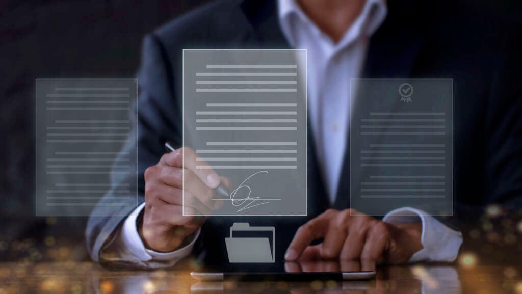 How digital signatures and blockchain technology can help to mitigate fraud risks