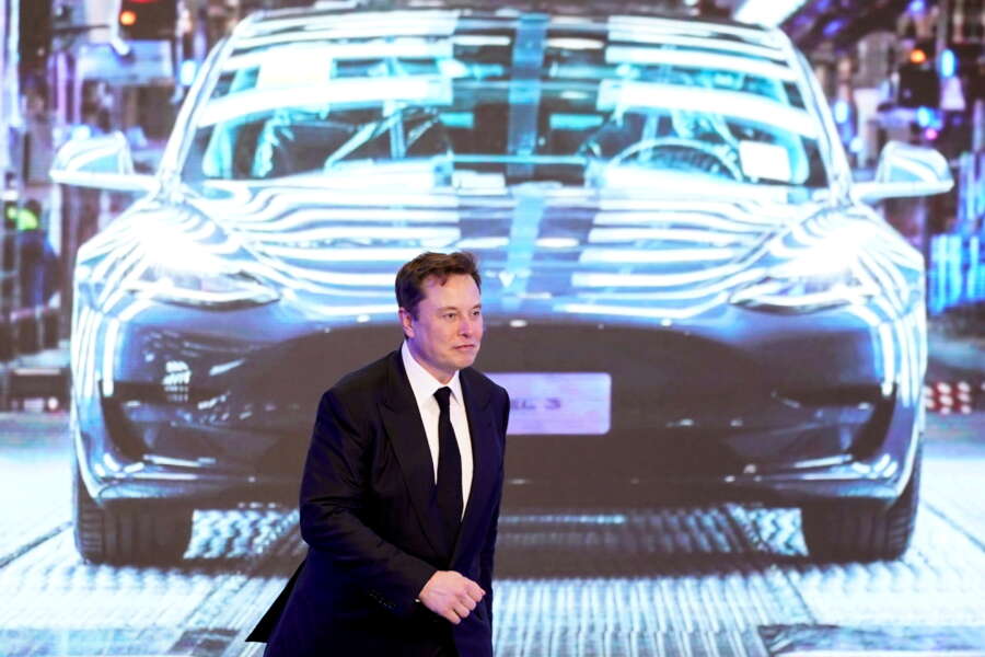 Elon Musk goes viral on Chinese social media with ancient poem post