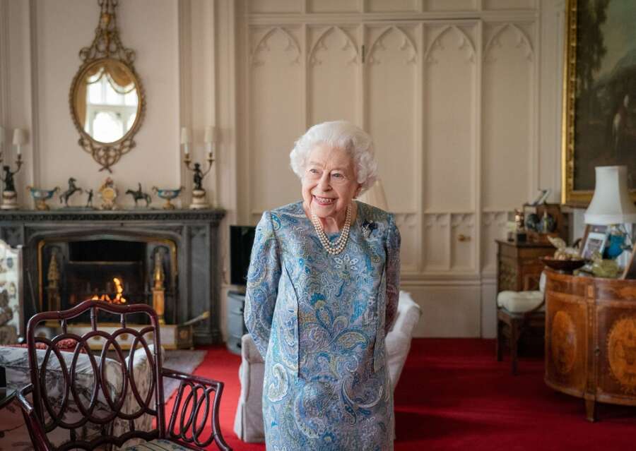 Queen to attend UK Jubilee celebrations, but snubs for Andrew and Harry