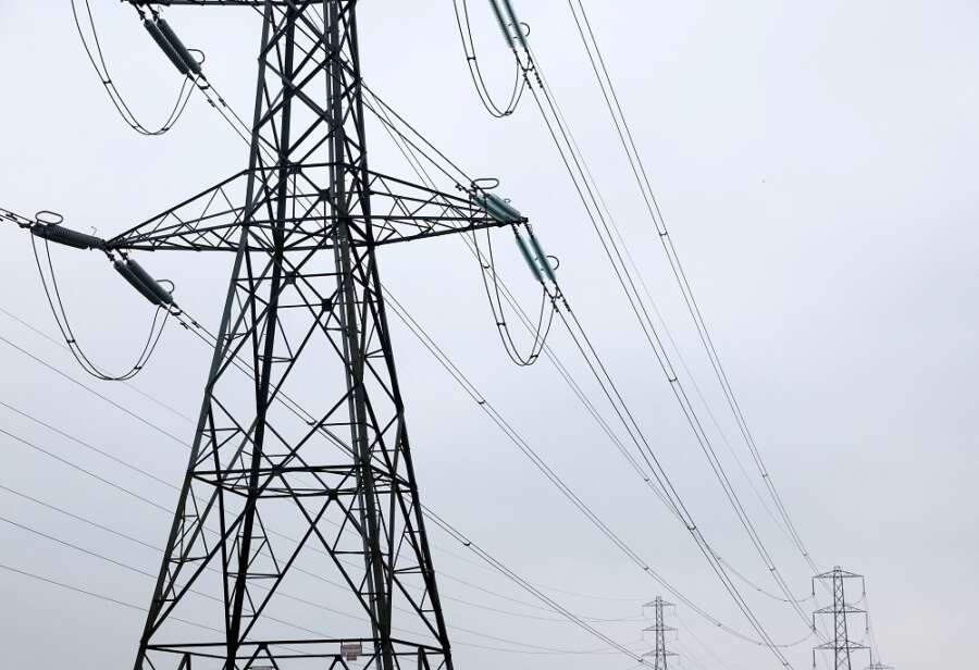 New UK PM must be radical to stop power bill catastrophe &#8211; think tank