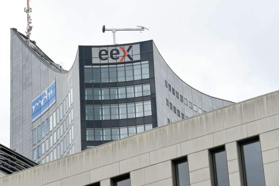 EEX markets to remain open as power prices soar &#8211; statement