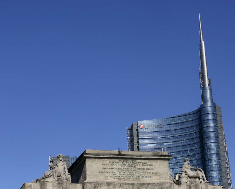 UniCredit sets out $8 billion aid package for Italy clients hit by surging prices