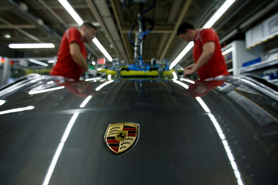 Volkswagen&#8217;s Antlitz: no comment on valuation of Porsche listing