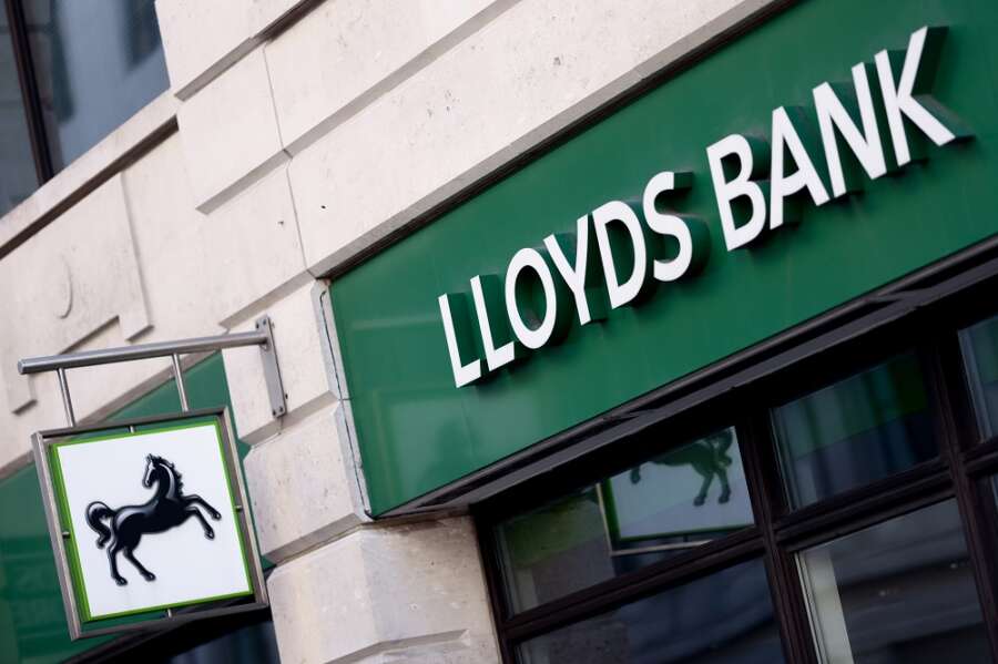 Britain&#8217;s Lloyds racks up $350 million of likely scam COVID loans