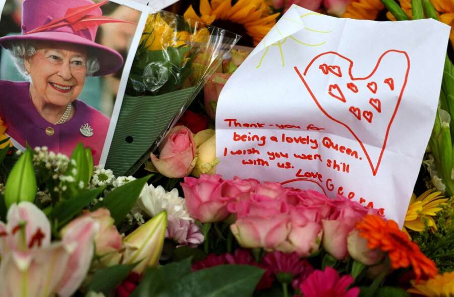 Loss of queen brings first encounter with death for some children