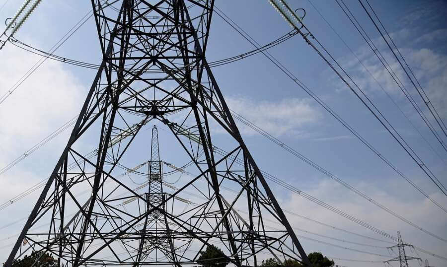 UK government to cap energy bills for businesses &#8211; Bloomberg