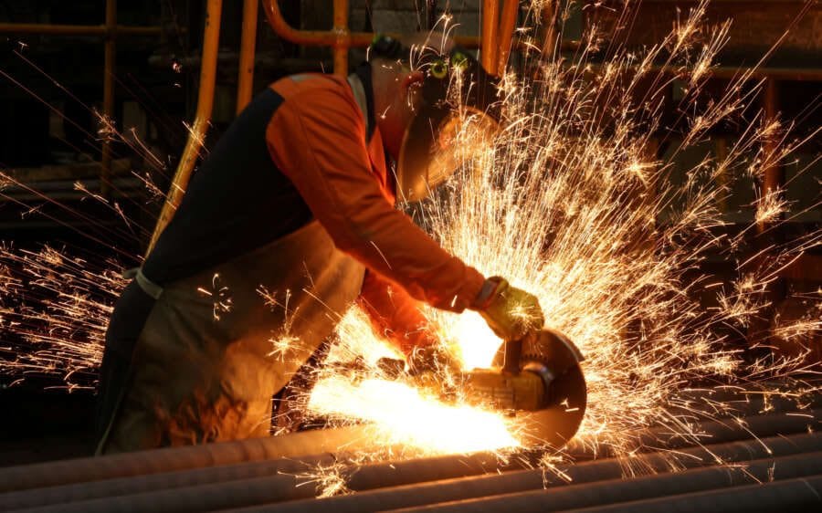 UK&#8217;s top manufacturing body slashes forecasts for 2023