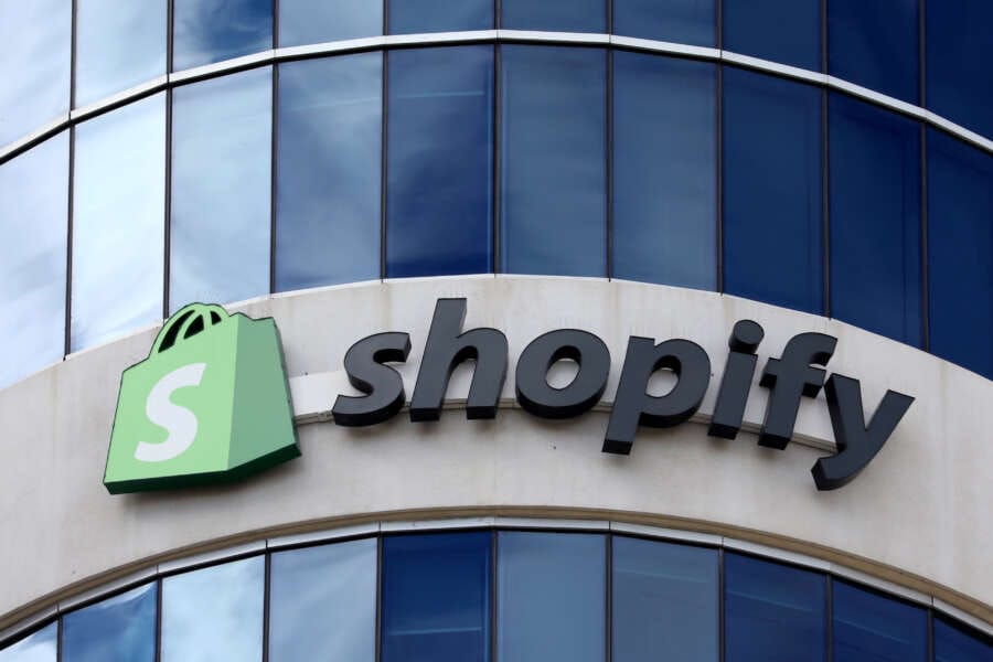 Shopify&#8217;s revenue forecast fails to impress, shares fall
