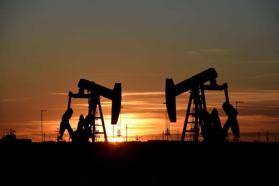 Oil gains as Russian supply cuts temper concerns over rate hikes, high stocks