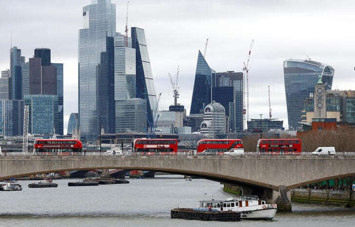 Rathbones snaps up Investec&#8217;s UK wealth arm in all-share deal