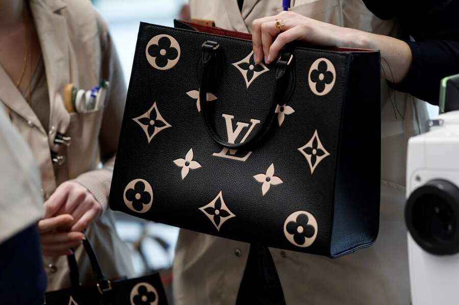 Analysis-LVMH&#8217;s caution points to Americans&#8217; waning lust for luxury