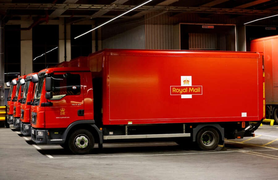 Royal Mail&#8217;s largest union to resume vote on deal with postal company on June 22