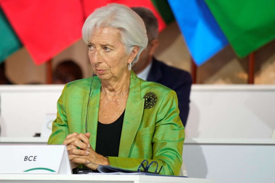 German bond yield curve most inverted in nearly 31 years