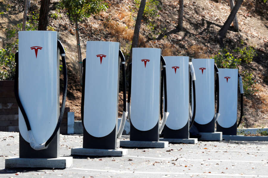 Volkswagen in talks with Tesla to adopt its charging standard