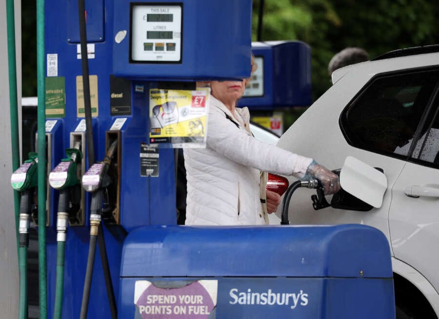 UK demands better deal for drivers in road fuel market