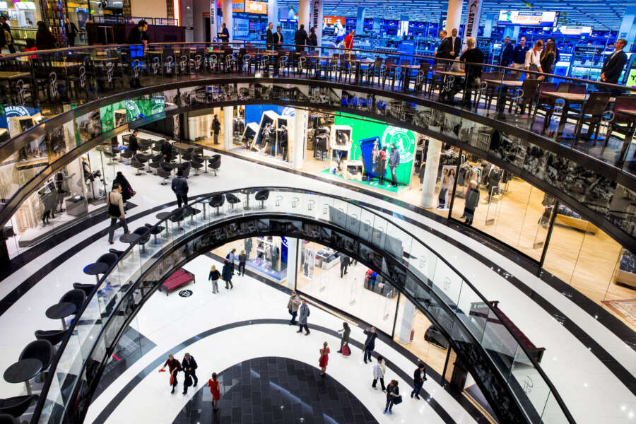 German retailers face 4% slump in sales in real terms in 2023 &#8211; HDE
