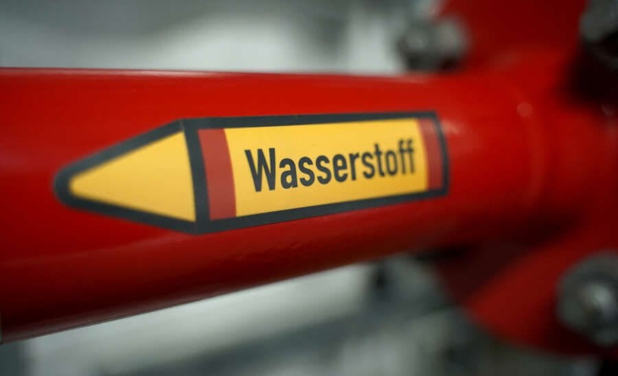 Germany more flexible on hydrogen transition, emphasises speed &#8211; draft