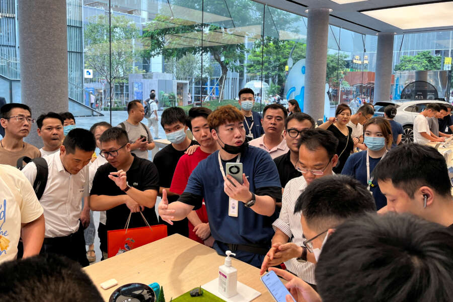 Why is Huawei&#8217;s new smartphone generating so much buzz?