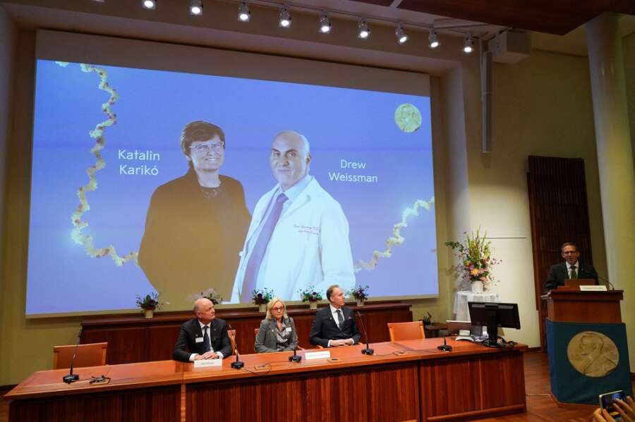 Hungarian and US scientists win Nobel for COVID-19 vaccine discoveries