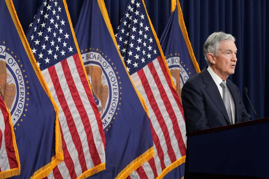 Fed keeps rates unchanged, acknowledges economy is &#8216;strong&#8217;
