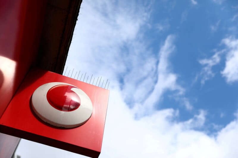 Vodafone in &#8216;active&#8217; Italy deal talks as German recovery slows