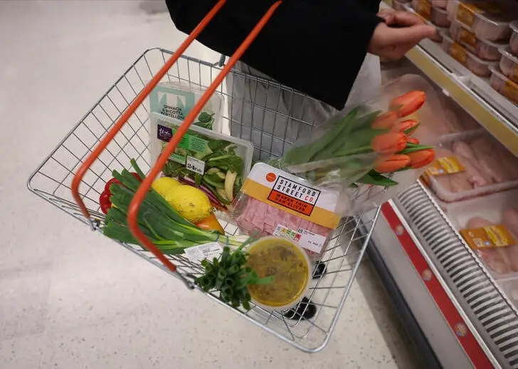 UK inflation fall paves way for BoE rate cuts later in 2024