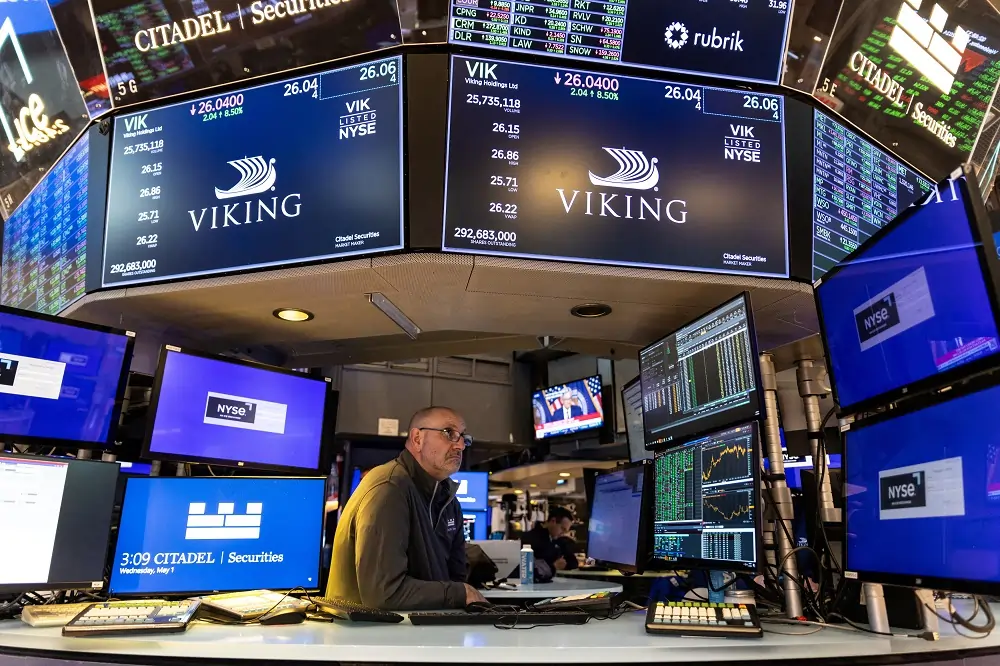 Stocks rally anew on US rate cut hopes; dollar steady