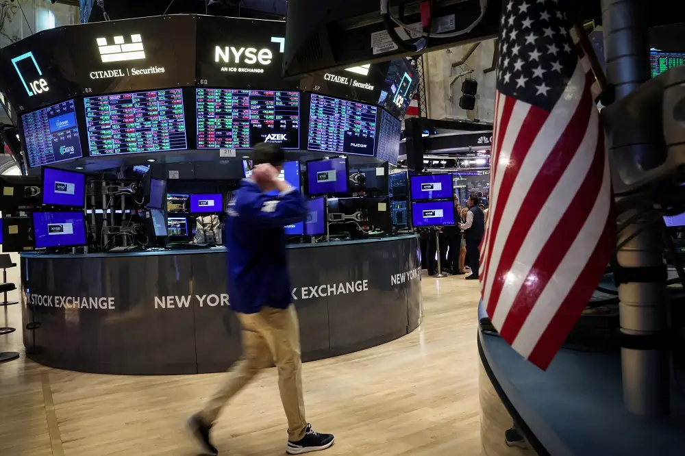 Global stocks poised for weekly gains after slew of US data