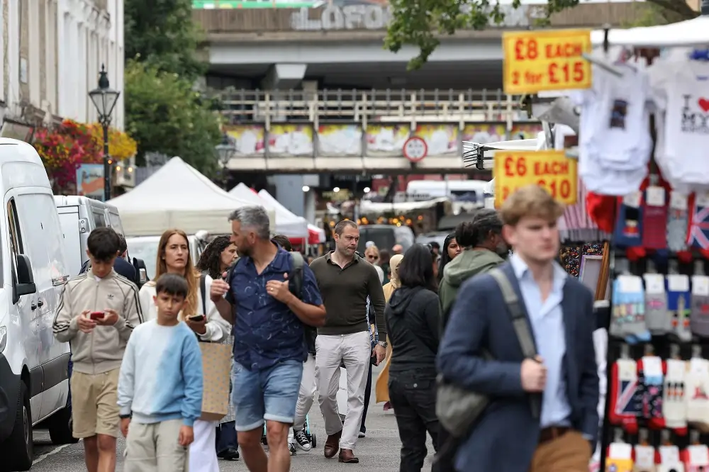 UK population rises to 68.3 million, driven by immigration