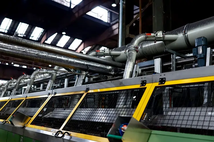 German producer prices fall more than expected in September