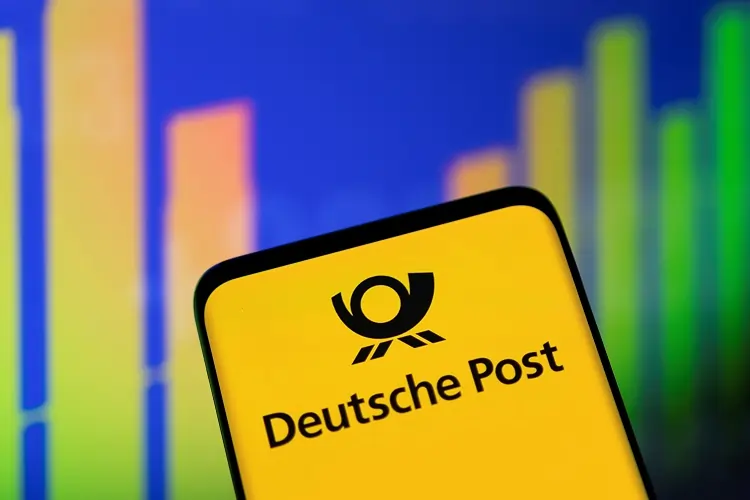 DHL reports Q3 net income below expectations