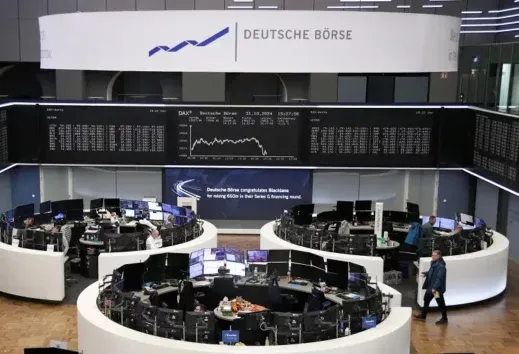 Banks, construction shares lead rebound in Europe&#8217;s STOXX 600